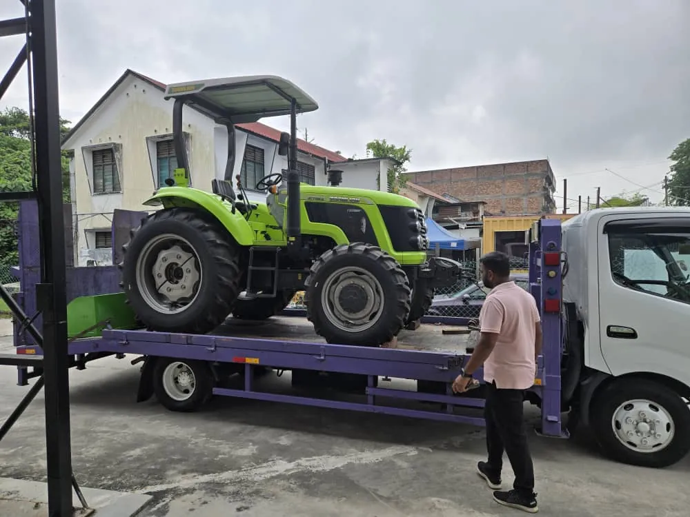 RK1104-A Tractor with 7ft Bucket — Seremban
